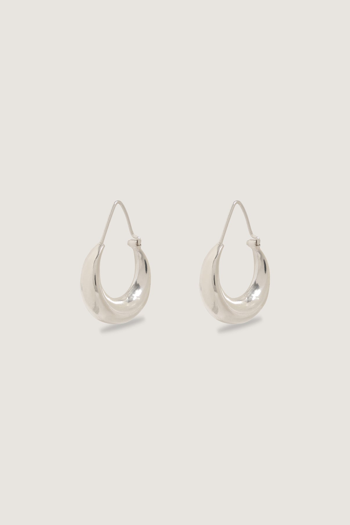 ZADAR GREY EARRINGS vue 3